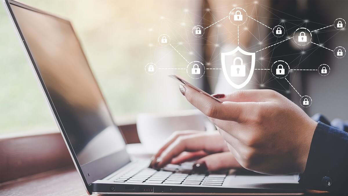 Online Shopping Safely: Cybersecurity Tips for the Holidays